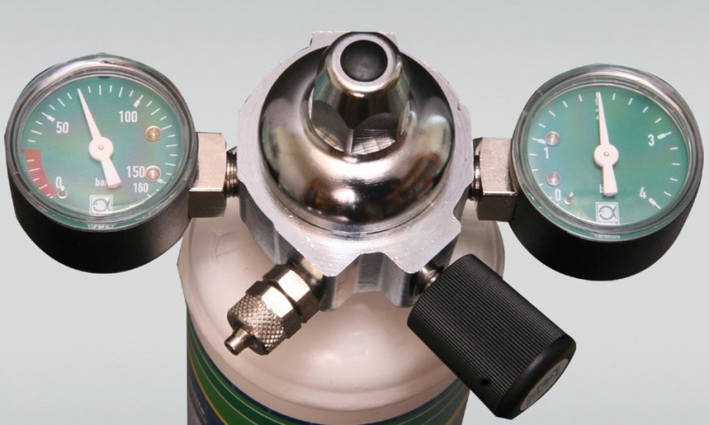 Файл:CO₂ редуктор.jpg